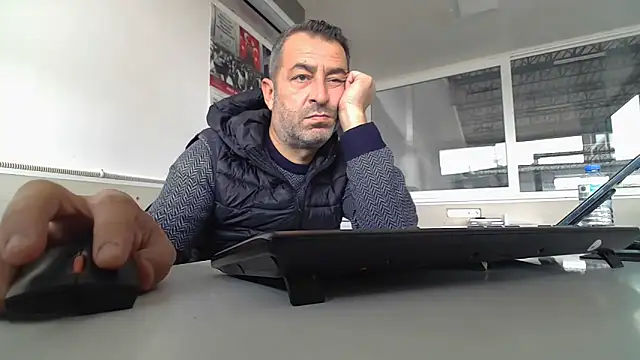 rafasilva3535 online show from 10-23-25, 06:56