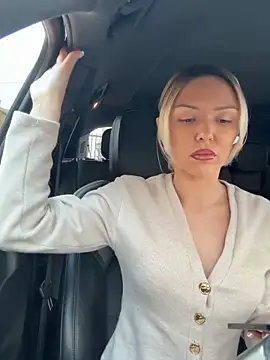 lolableux online show from 03-24-26, 04:51