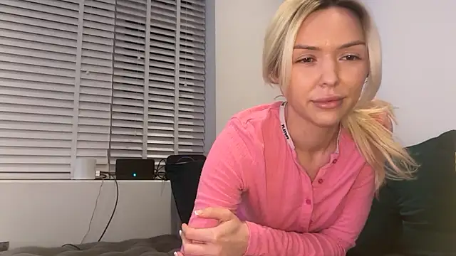 lolableux online show from 03-27-26, 09:05