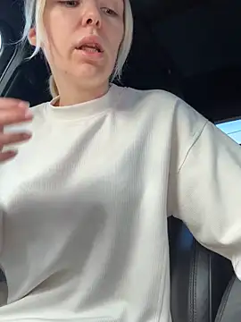 lolableux online show from 03-26-26, 05:00