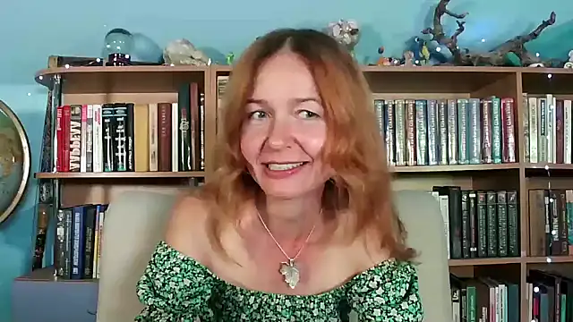 Snapshot of Foxilady357 chatting on 09-09-25, 02:26 Foxilady357 online show from 09-09-25, 02:26