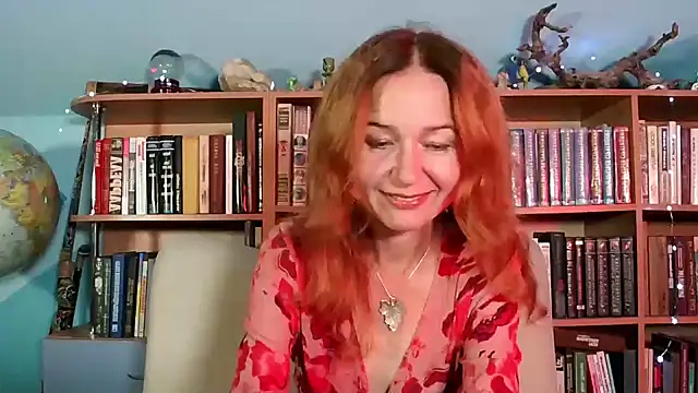 Snapshot of Foxilady357 chatting on 09-25-25, 02:12 Foxilady357 online show from 09-25-25, 02:12