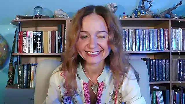 Snapshot of Foxilady357 chatting on 09-29-25, 01:50 Foxilady357 online show from 09-29-25, 01:50