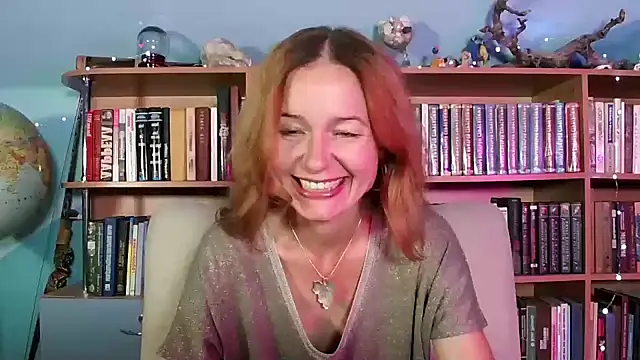 Snapshot of Foxilady357 chatting on 09-19-25, 02:10 Foxilady357 online show from 09-19-25, 02:10