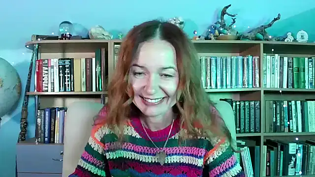 Snapshot of Foxilady357 chatting on 12-05-25, 04:38 Foxilady357 online show from 12-05-25, 04:38