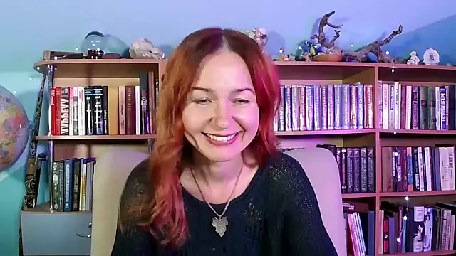 Snapshot of Foxilady357 chatting on 11-23-25, 04:17 Foxilady357 online show from 11-23-25, 04:17