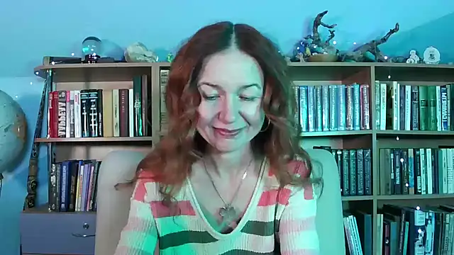 Snapshot of Foxilady357 chatting on 01-07-26, 05:07 Foxilady357 online show from 01-07-26, 05:07