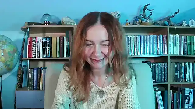 Snapshot of Foxilady357 chatting on 11-19-25, 05:46 Foxilady357 online show from 11-19-25, 05:46