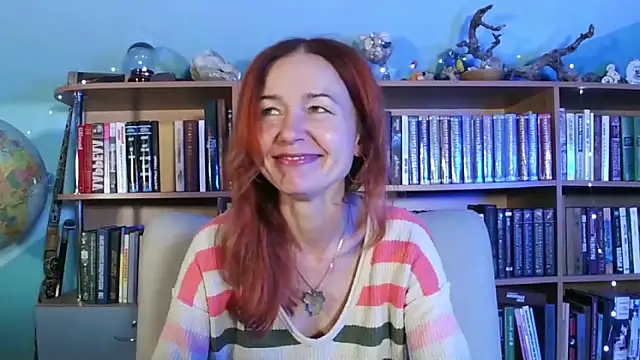 Snapshot of Foxilady357 chatting on 11-11-25, 01:50 Foxilady357 online show from 11-11-25, 01:50