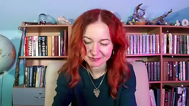 Snapshot of Foxilady357 chatting on 12-16-25, 01:48 Foxilady357 online show from 12-16-25, 01:48