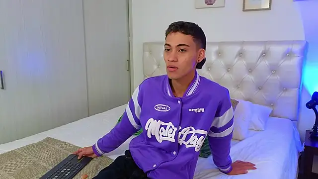 yulian vasquez online show from 01-14-26, 07:28