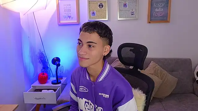 yulian vasquez online show from 11-12-25, 12:31