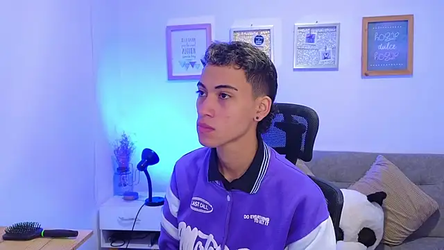 yulian vasquez online show from 12-19-25, 12:18