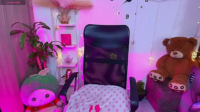 sharlottxl online show from 04-19-26, 02:12