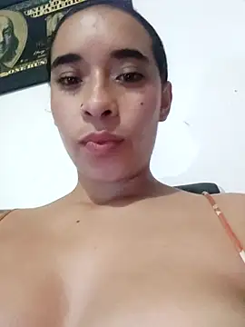 Valenn fernandez online show from 05-05-26, 02:58