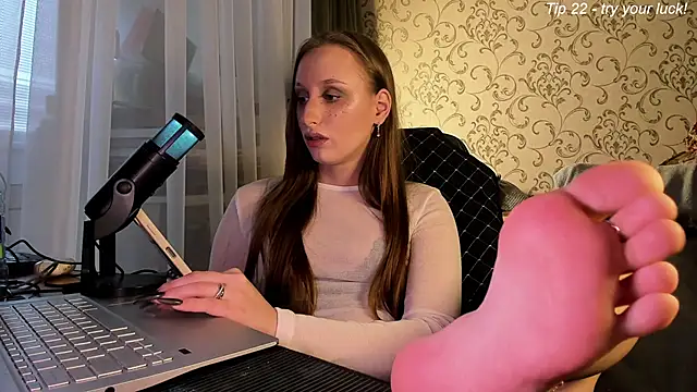 DarcySiren online show from 04-24-26, 08:38