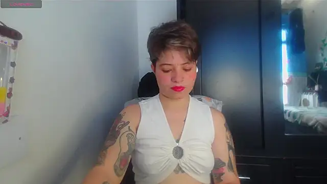 Mitsuha gate online show from 01-18-26, 01:58