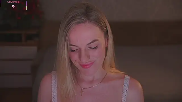 Vanille Mystery online show from 01-07-26, 01:54