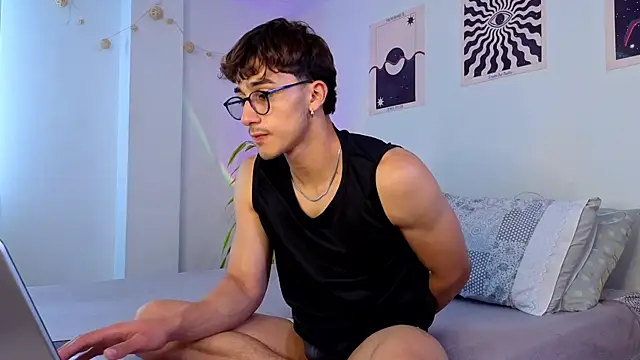 LatinReall online show from 09-10-25, 09:03