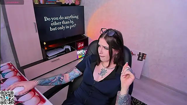 Arya deepthroat queen online show from 09-14-25, 08:53