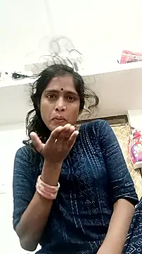 Guriya0076 online show from 11-18-25, 10:02