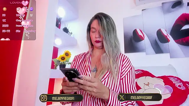 Snapshot of MelanyVegas chatting on 01-15-26, 11:24 MelanyVegas online show from 01-15-26, 11:24