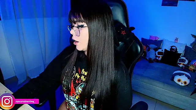 Nicorobinn online show from 07-05-26, 04:19