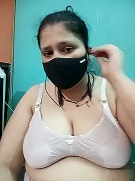 Snapshot of Kaja1919 chatting on 09-12-25, 08:41 Kaja1919 online show from 09-12-25, 08:41