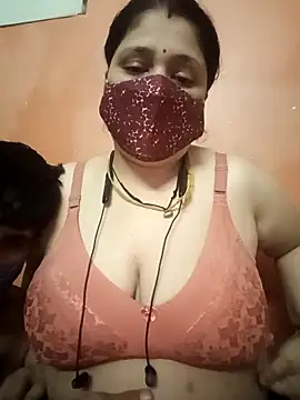 Snapshot of Kaja1919 chatting on 10-29-25, 10:09 Kaja1919 online show from 10-29-25, 10:09