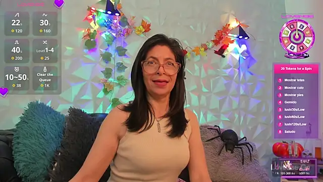 SabinaDeluxe cg online show from 10-29-25, 12:15