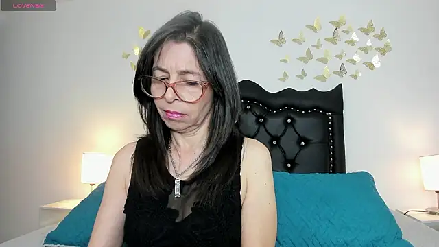 Snapshot of SabinaDeluxe_cg chatting on 03-02-26, 01:18 SabinaDeluxe cg online show from 03-02-26, 01:18