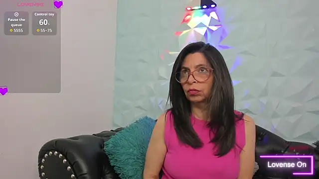 SabinaDeluxe cg online show from 11-19-25, 12:16