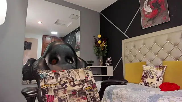 kris milff online show from 10-01-25, 01:22