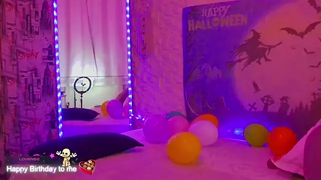 TayllorSweet  online show from 10-28-25, 10:52