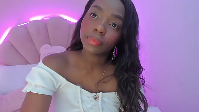 Snapshot of Melanyy_Ebonny chatting on 09-18-25, 03:42 Melanyy Ebonny online show from 09-18-25, 03:42