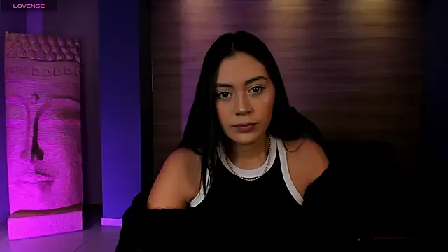 AmbarJames  online show from 10-28-25, 11:31