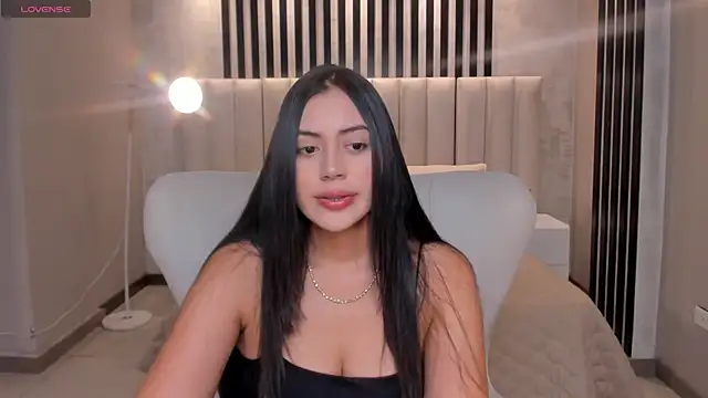 AmbarJames  online show from 04-22-26, 11:28