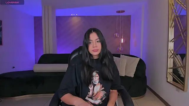 AmbarJames  online show from 12-05-25, 12:04