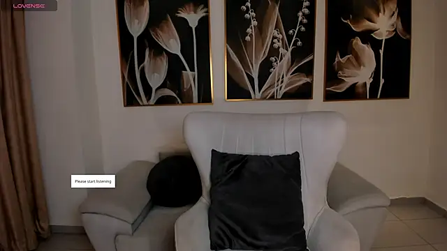 AmbarJames  online show from 05-11-26, 11:55