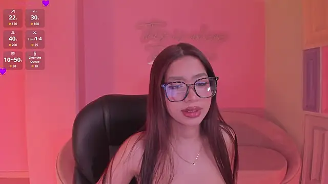 SophieHouston  online show from 07-07-26, 06:47
