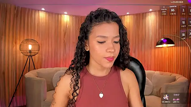 Snapshot of SophieHouston_ chatting on 09-28-25, 02:51 SophieHouston online show from 09-28-25, 02:51