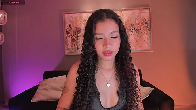 Snapshot of SophieHouston_ chatting on 09-15-25, 12:11 SophieHouston online show from 09-15-25, 12:11