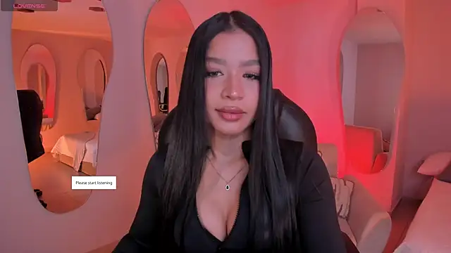 Snapshot of SophieHouston_ chatting on 05-09-26, 02:37 SophieHouston online show from 05-09-26, 02:37