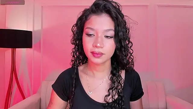 Snapshot of SophieHouston_ chatting on 09-10-25, 03:16 SophieHouston online show from 09-10-25, 03:16