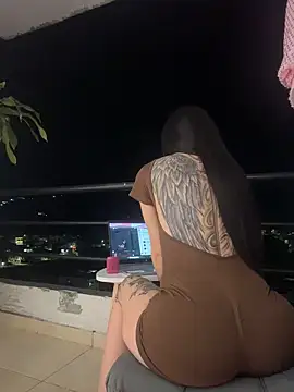 MilaLawrence online show from 10-22-25, 11:25