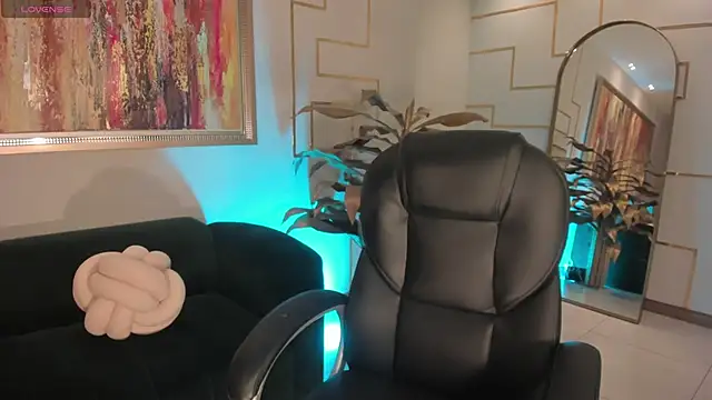 Snapshot of MilaLawrence chatting on 02-26-26, 12:16 MilaLawrence online show from 02-26-26, 12:16