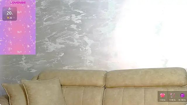 Snapshot of KaylaLewys chatting on 03-25-26, 06:29 KaylaLewys online show from 03-25-26, 06:29