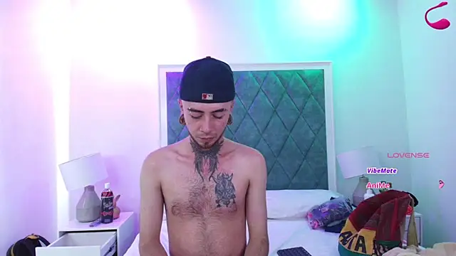 Asha zuri and adam online show from 12-17-25, 12:32