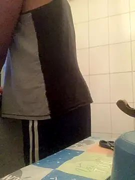 PIROCAGG21 online show from 12-18-25, 08:19