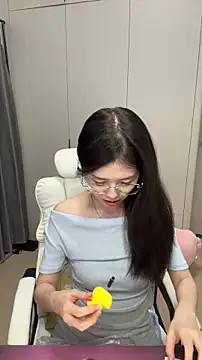 Qianqian-888 online show from 10-21-25, 01:10